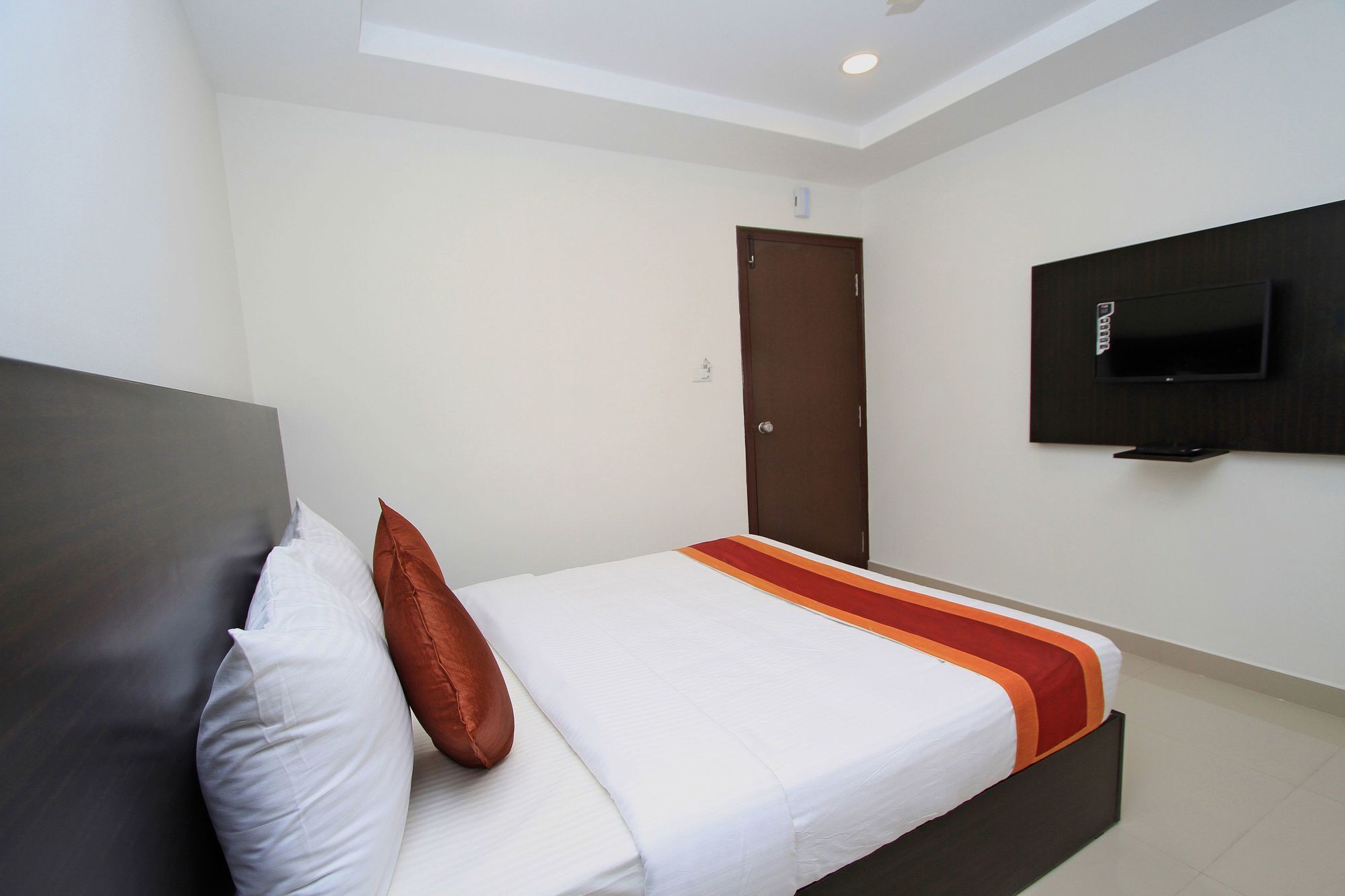 Hotel Oyo 4733 Champion Residency Bangalore Exterior foto